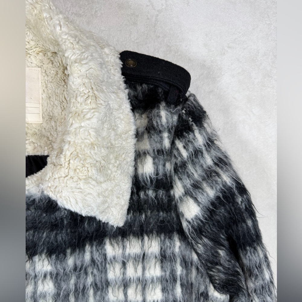 Free People Wool Blend Mohair Boho Shaggy Sherpa Bomber Cream Faux Fur Jacket - Picture 3 of 14